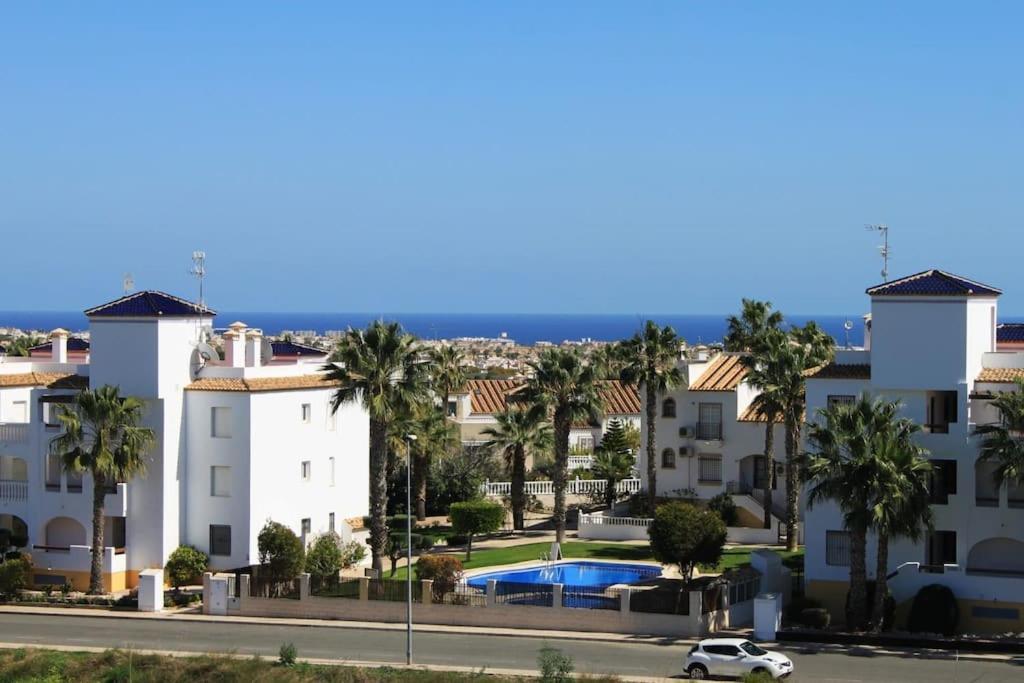 4+2 Beds In Villamartin, Torrevieja Apartamento Oriola (Orihuela)